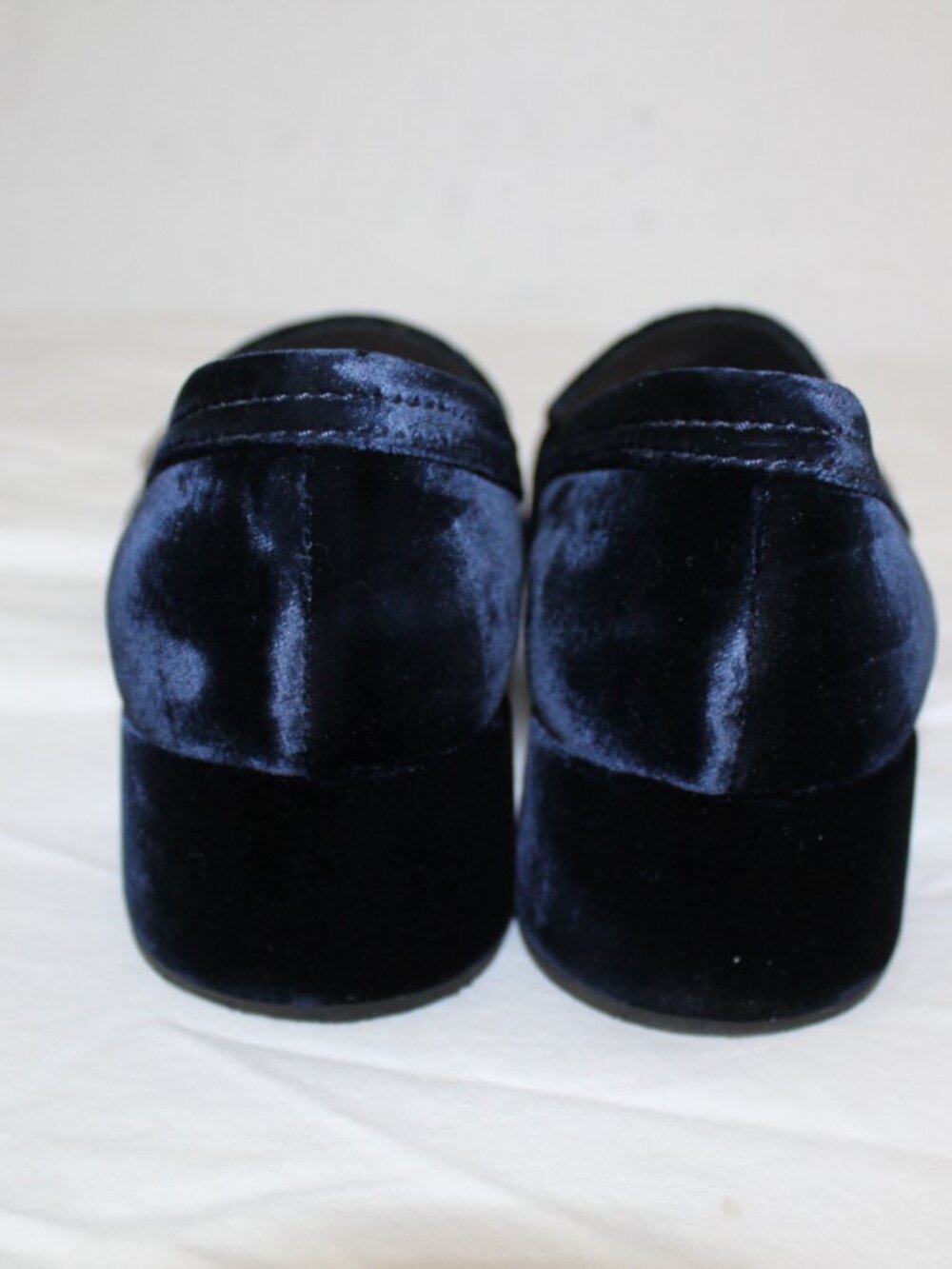 MIU MIU Embellished Faux Pearl Velvet Loafers Slip Ons Pumps Blue Chunk Heel 40 - Picture 7 of 7